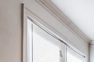 South Shore Apartments for rent in Chicago | 7700 S Kingston Living Room